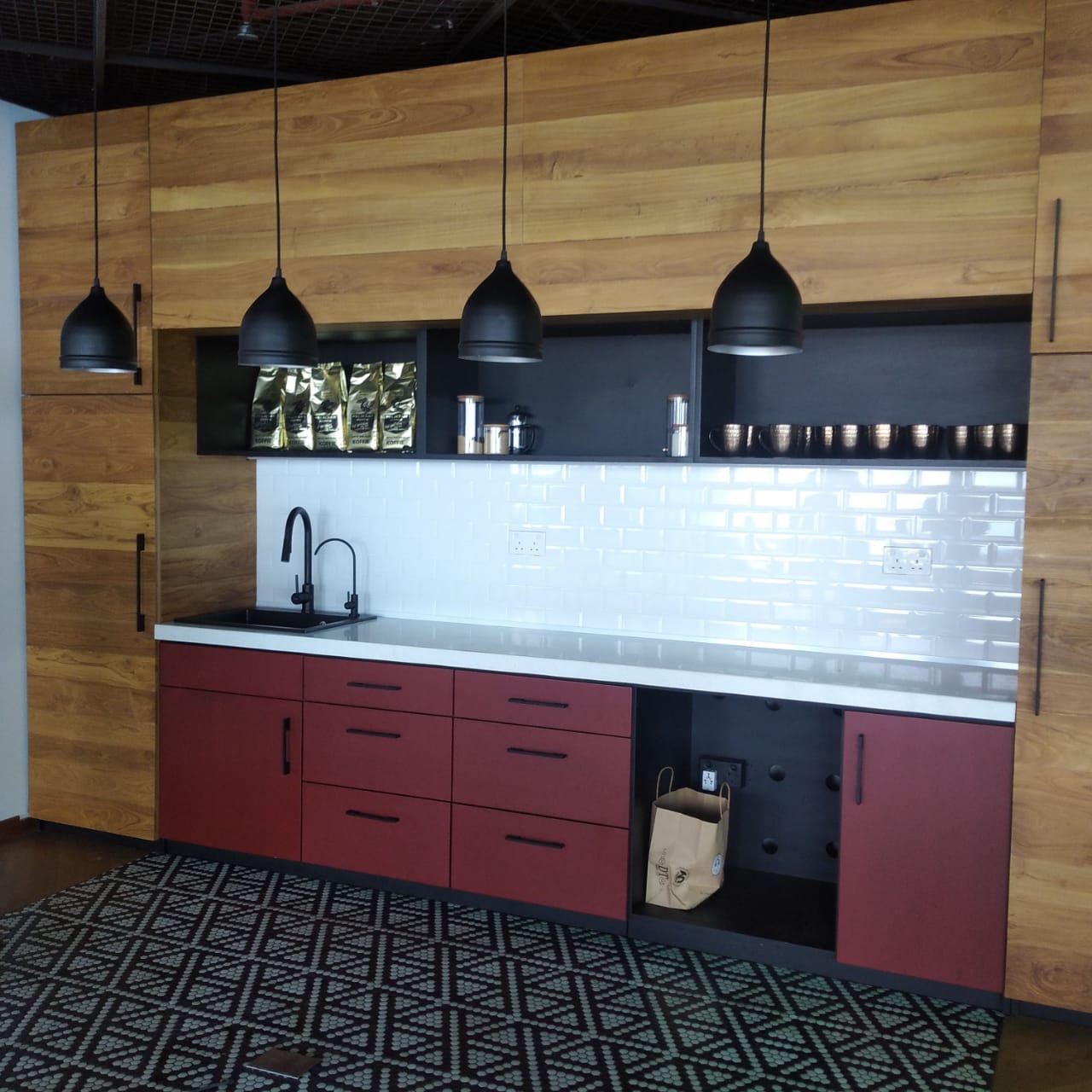 Shangri-la Apartment